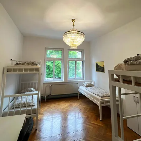 Miklosiceva Hostel *