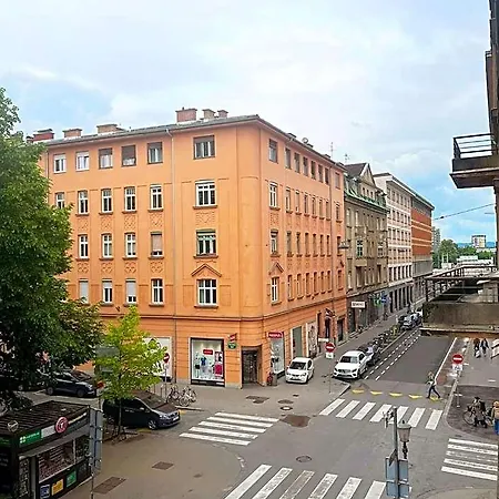 Hostel Miklosiceva *