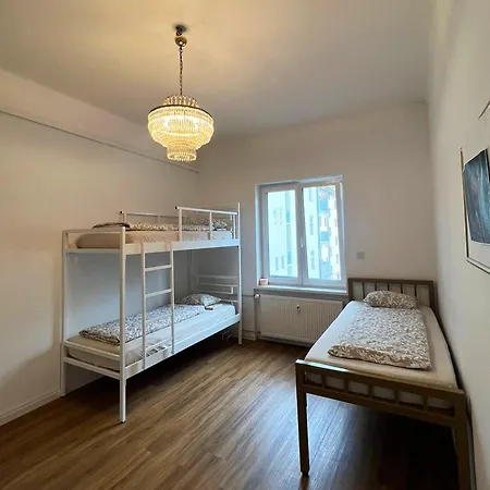 ホステル Miklosiceva リュブリャナ